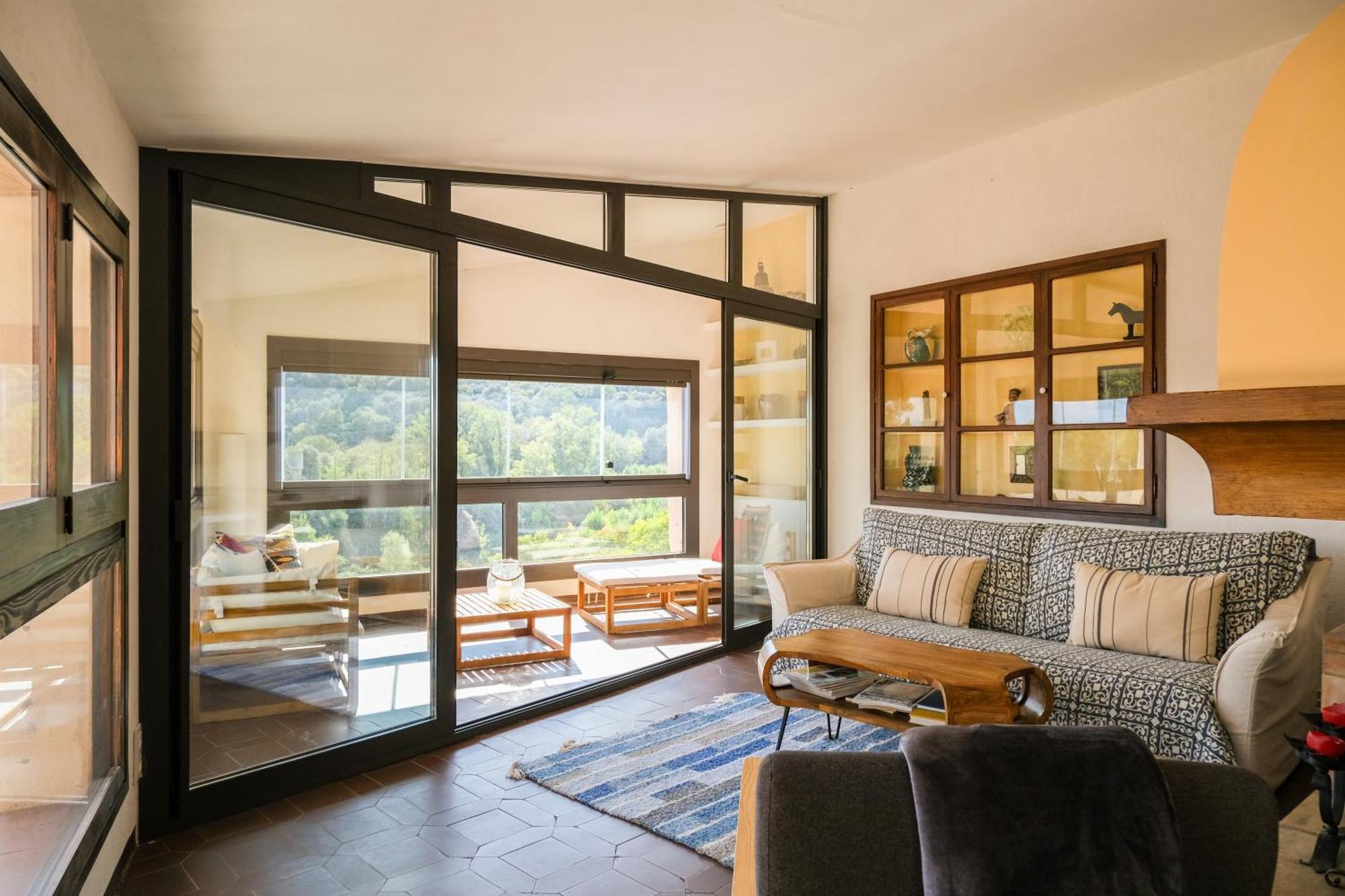 10 Del Pont Alojamiento Con Vistas Panoramicas 贝萨卢 外观 照片